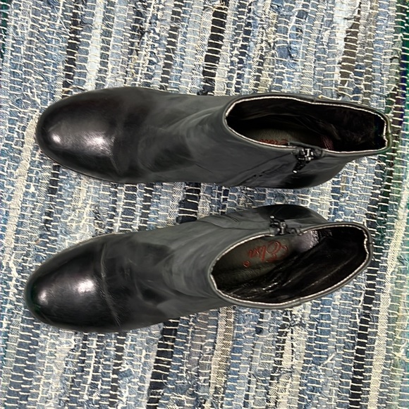 Elsa two tone leather heeled boots size 39 1/2 - Picture 7 of 11